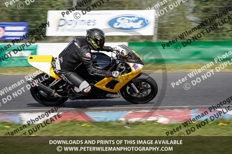 enduro digital images;event digital images;eventdigitalimages;mallory park;mallory park photographs;mallory park trackday;mallory park trackday photographs;no limits trackdays;peter wileman photography;racing digital images;trackday digital images;trackday photos